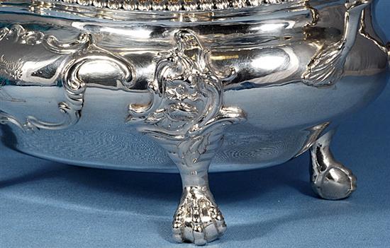 An early Victorian Irish silver soup tureen and cover,